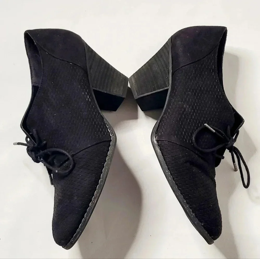 Dr.Scolls Lace Up Black Suede Detailled Pattern Bootie Heels Sz 9/ 9.5 US - Picture 6 of 11